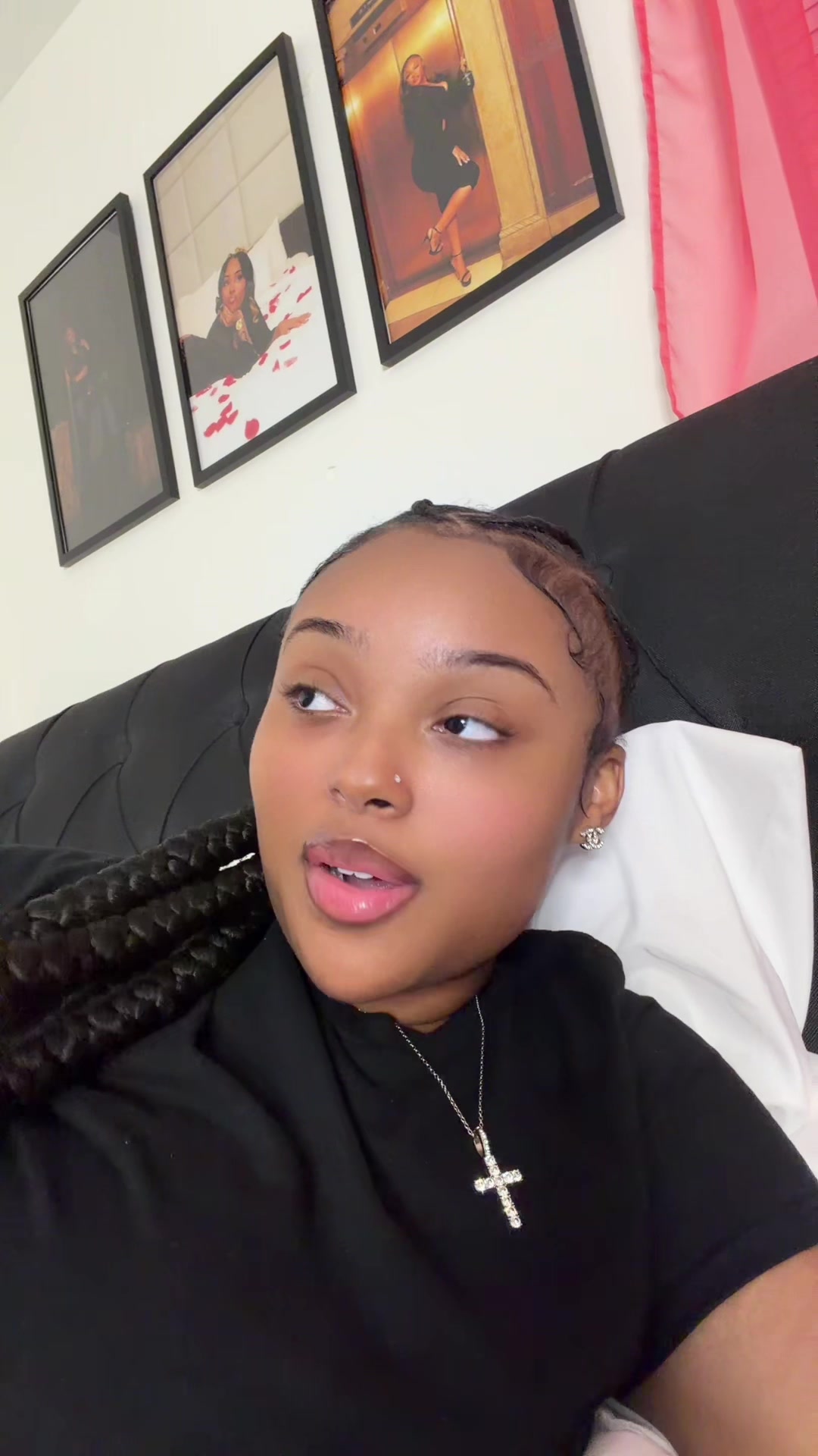 @Ari Wright | Hairstylist