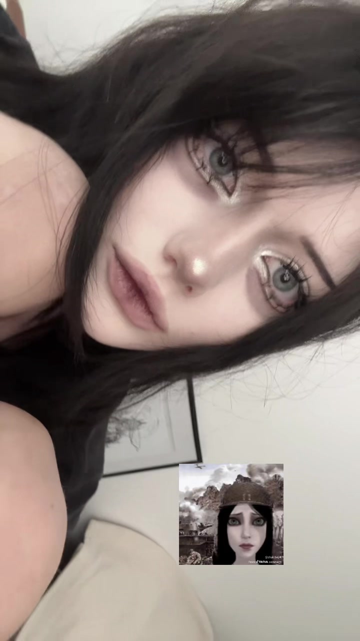 @🧛🏻♀️