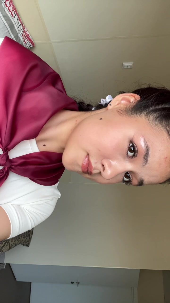 @алинуша
