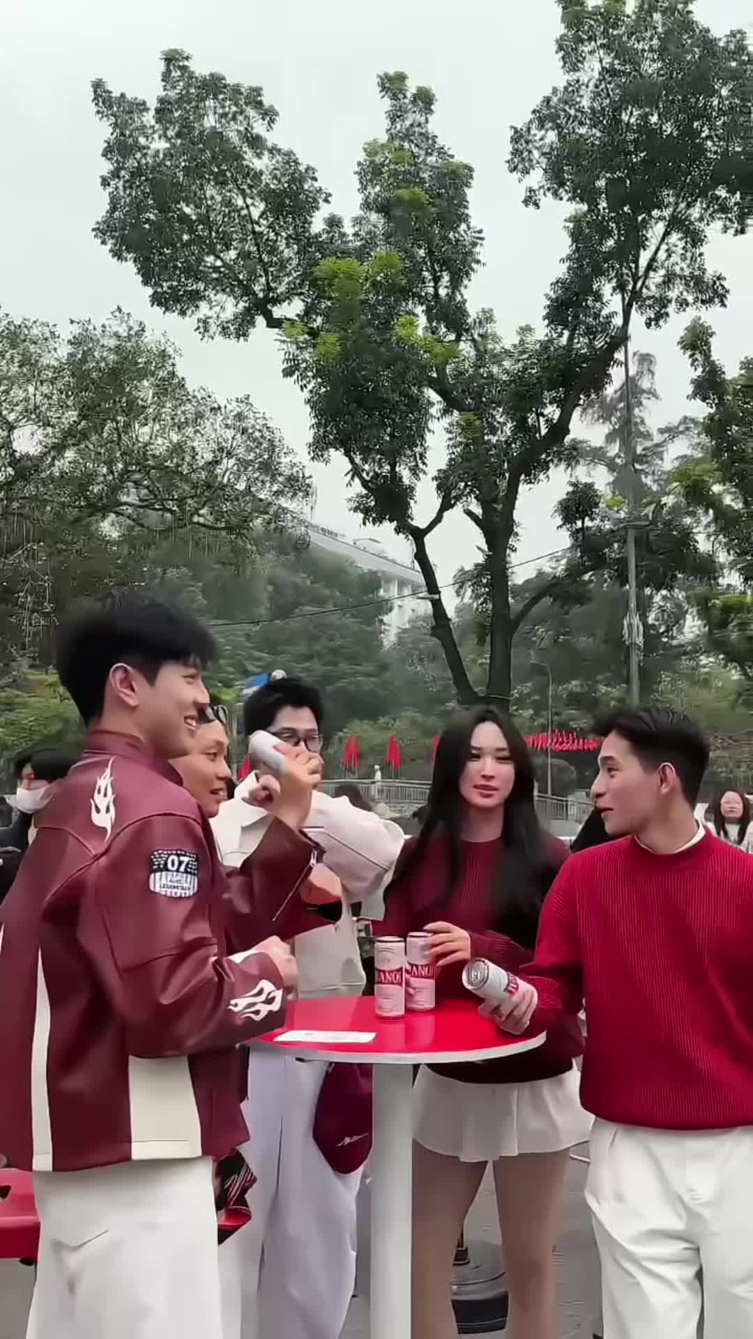 @No Bi Tu&acirc;n