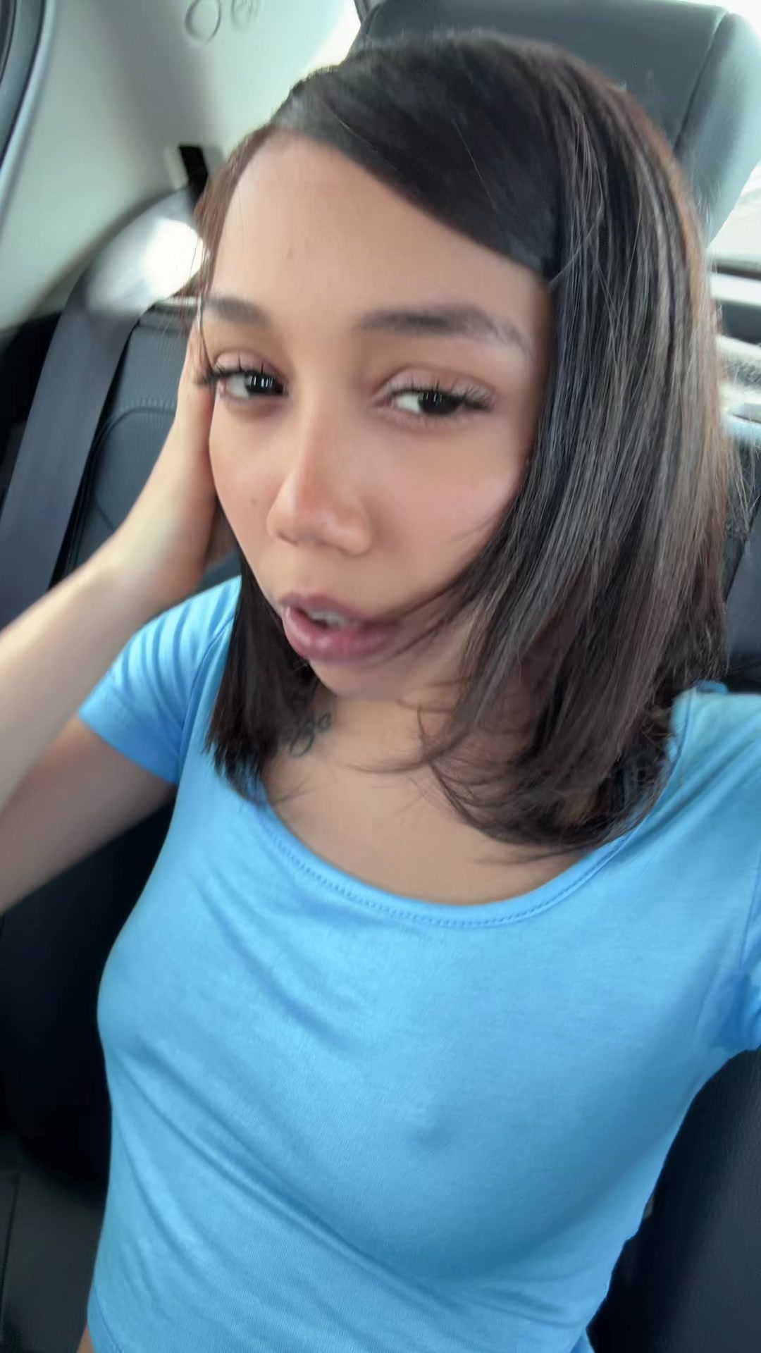 @lola_bessi