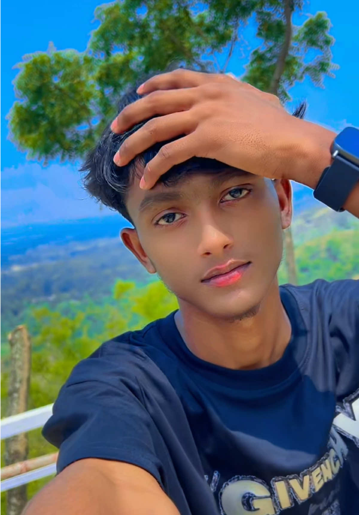 @MADHESI__XAURA