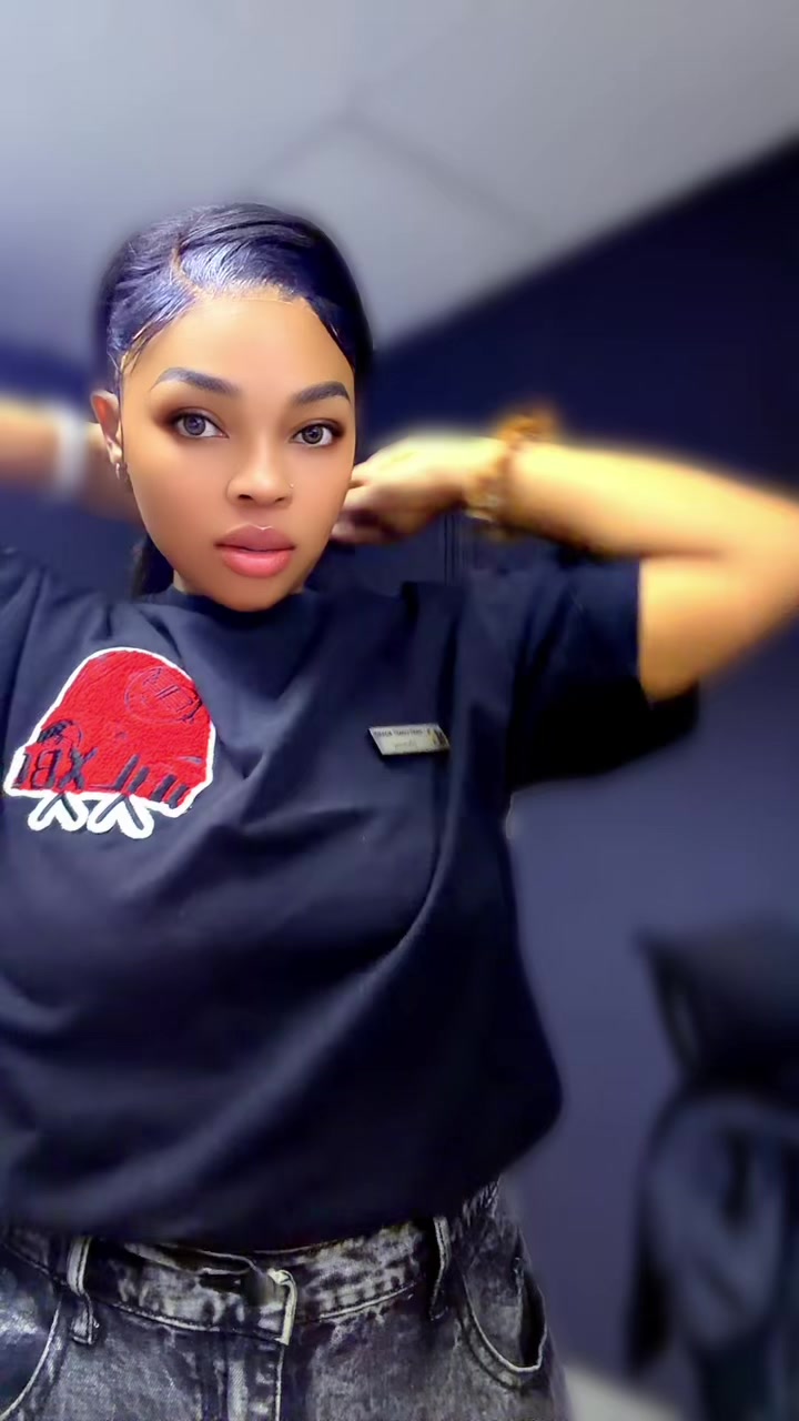 @Uvonny Mhlongo