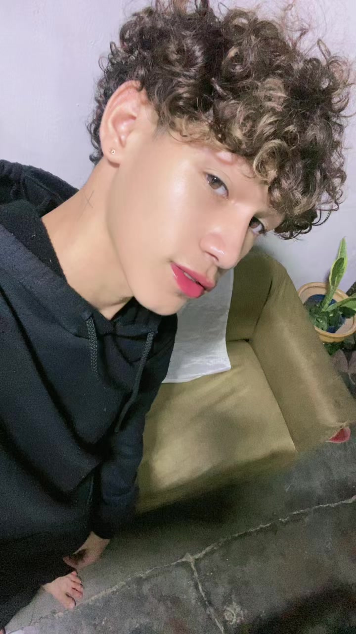 @May🐺.