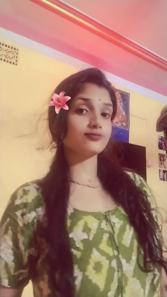 @Shreya ghosh ✌️