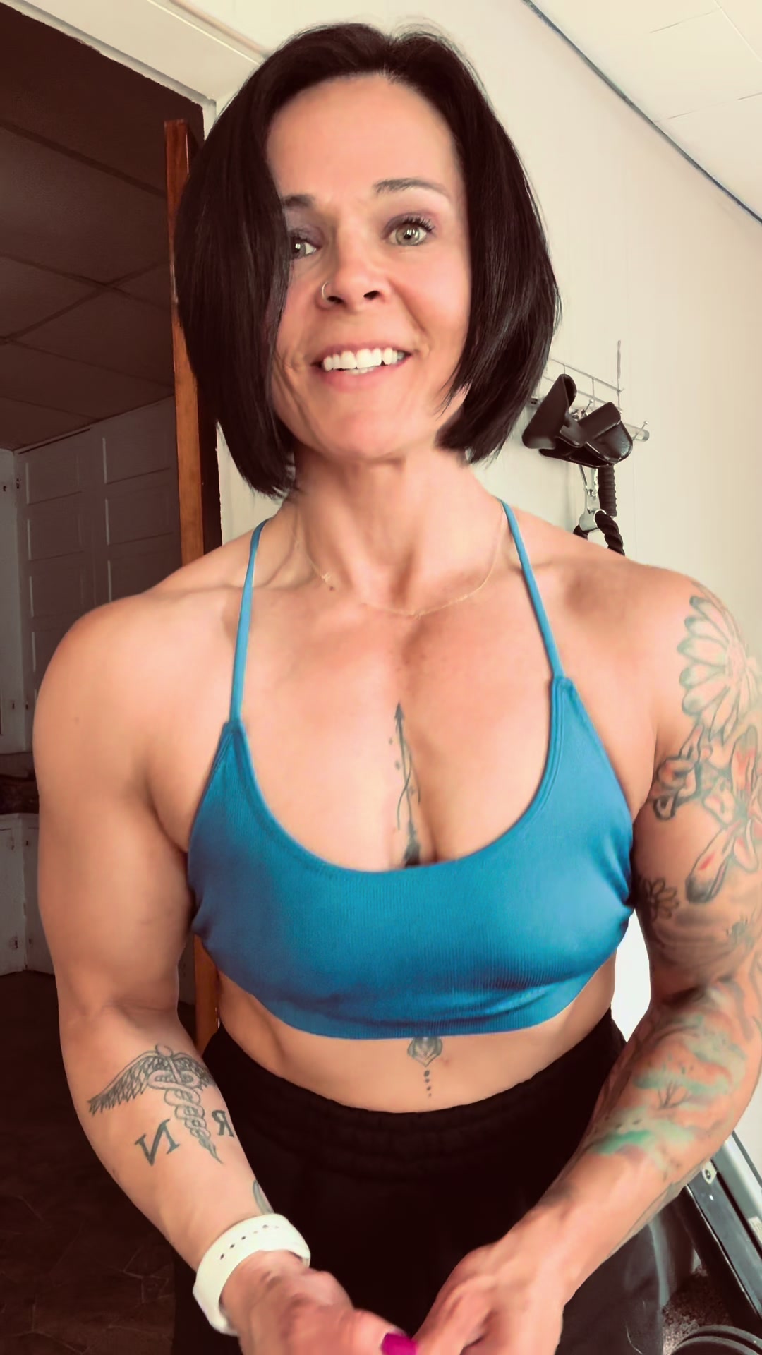 @fitmom_of_4_
