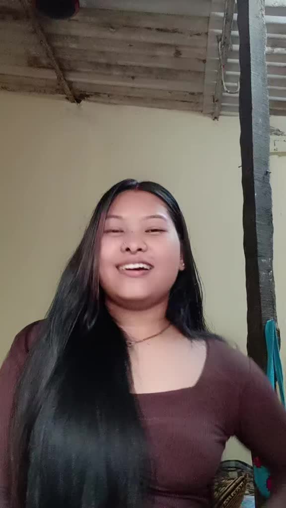 @Miss thapa 💋🤞