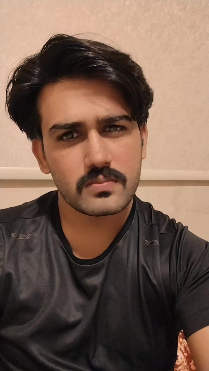 @KAمRAن Maلik