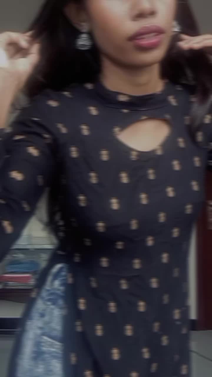 @T_💗<07 : 26