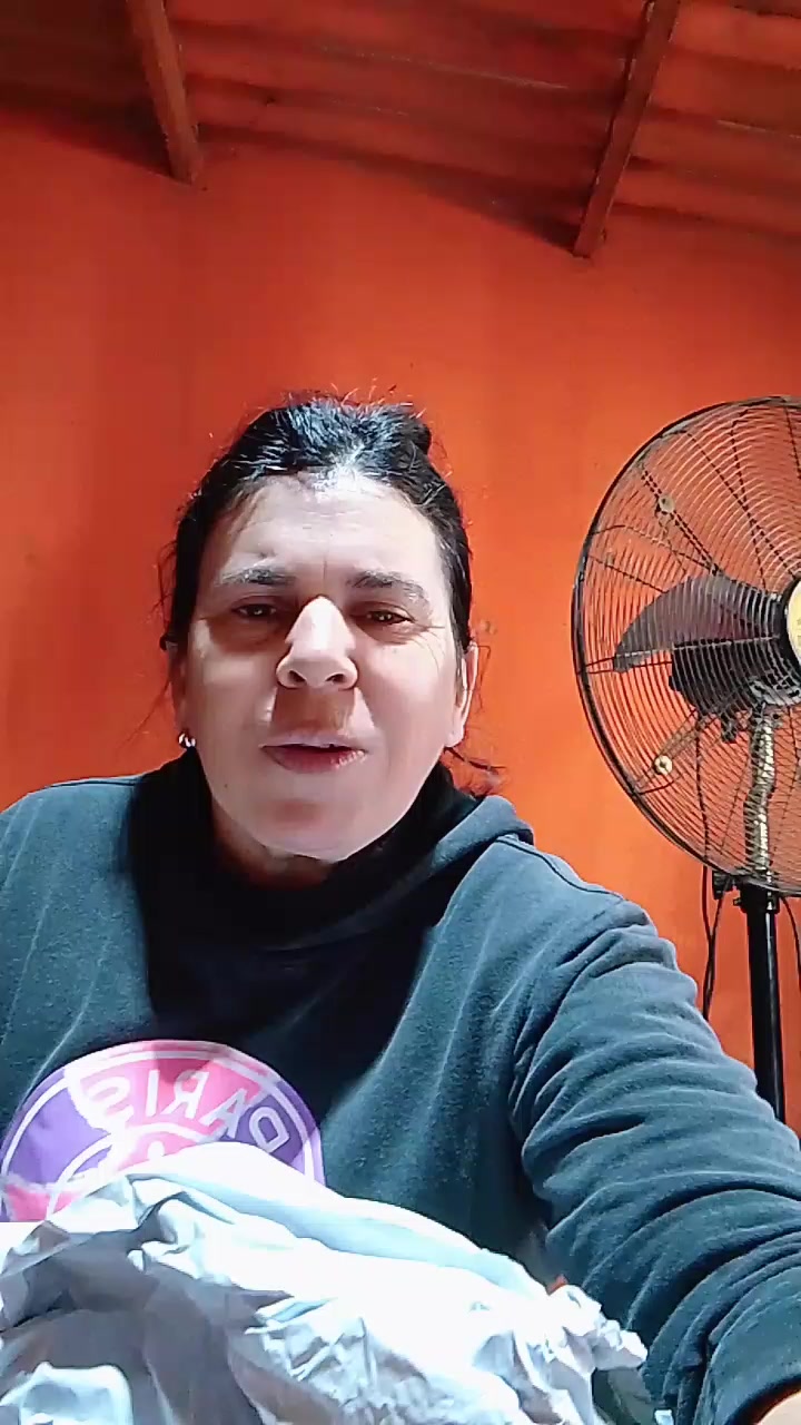 @Claudia lopez