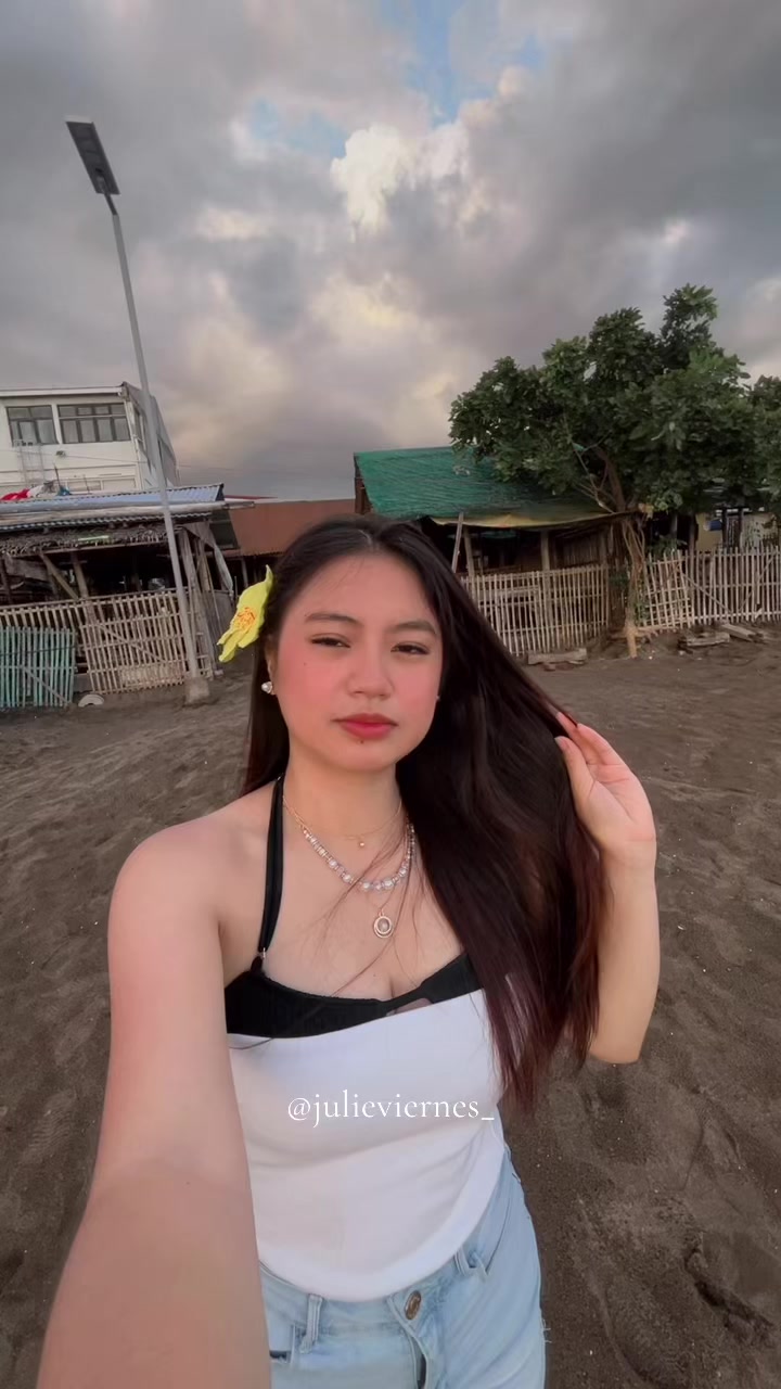 @JulieanneViernes on FB