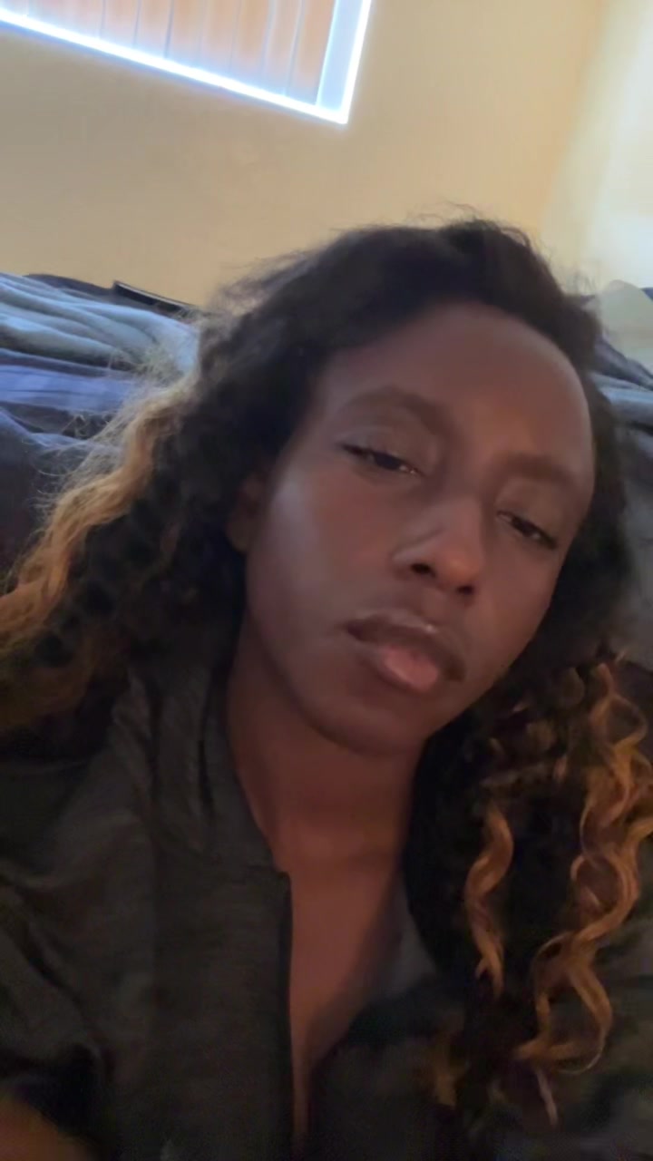 @😶