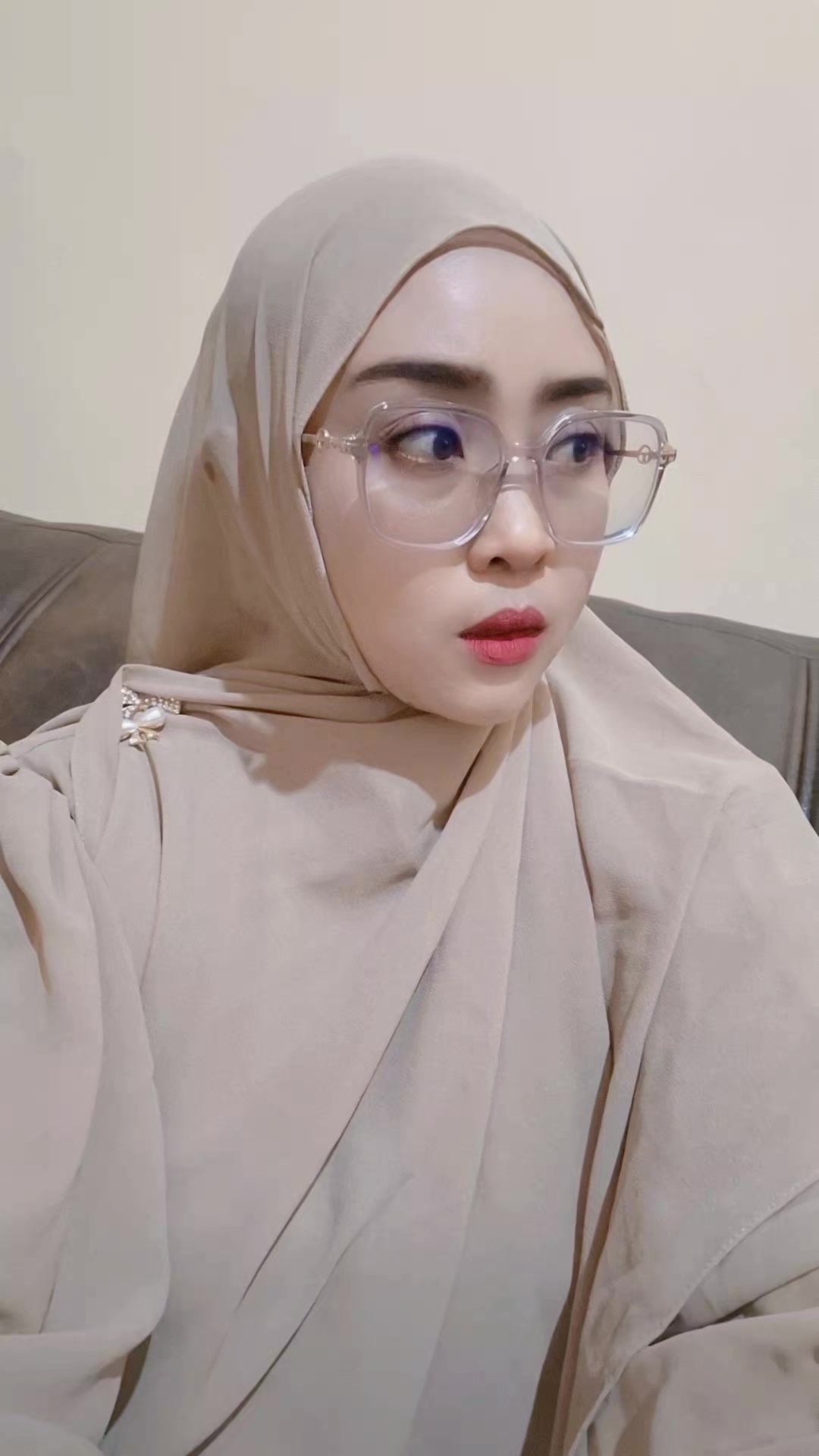 @Sofybintang