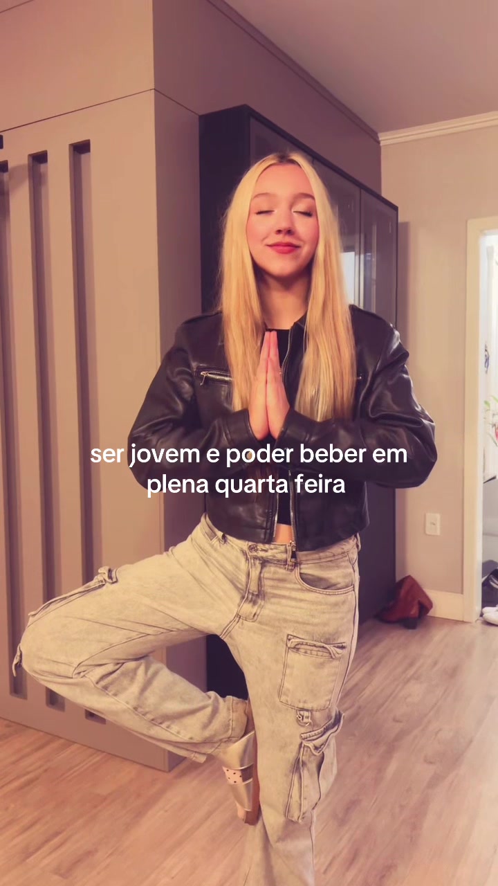 @isa💫