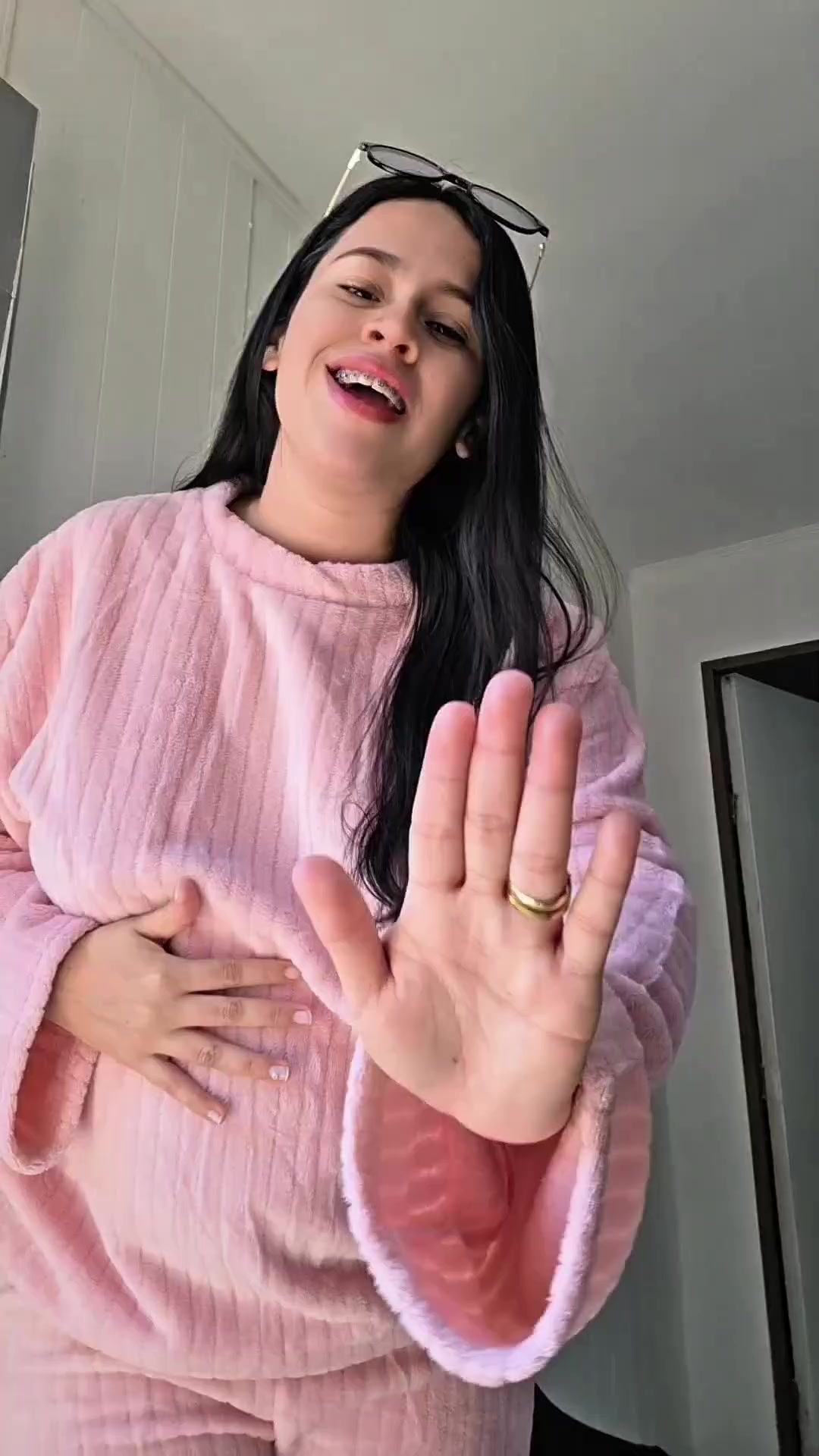 @Yami Colins