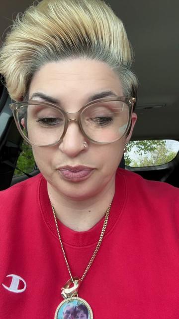 @EyeCandiXoX