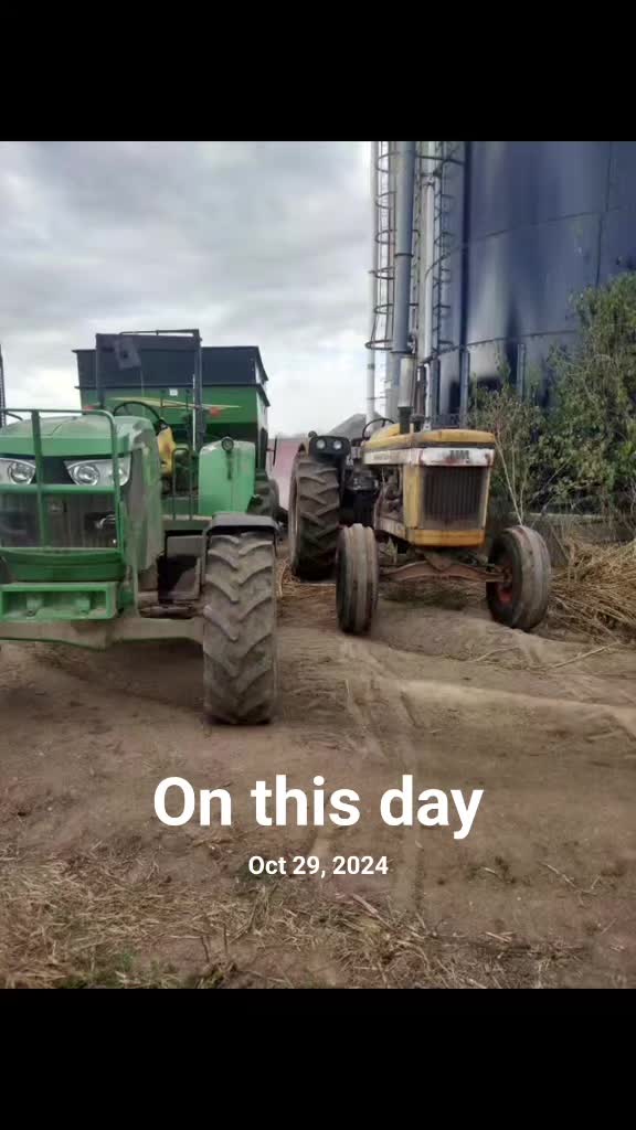 @DeereMolineFarmer