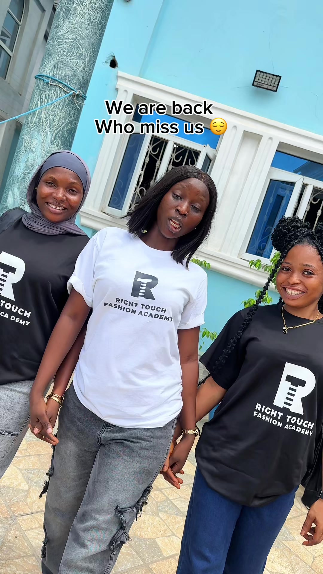 @right_touch _fashion_academy