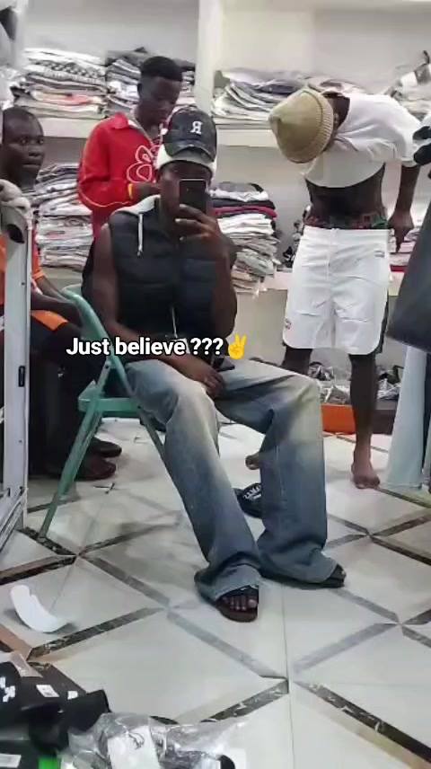 @Breasted pounds 🦅