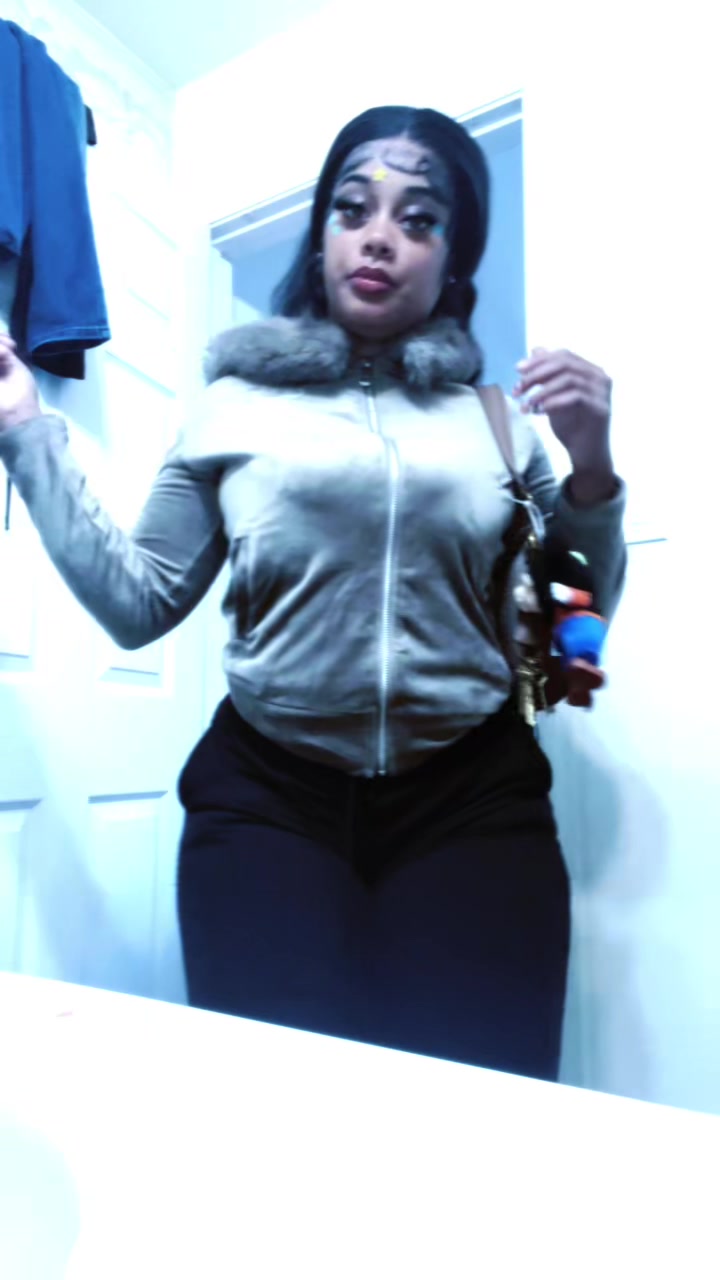 @icyworld8
