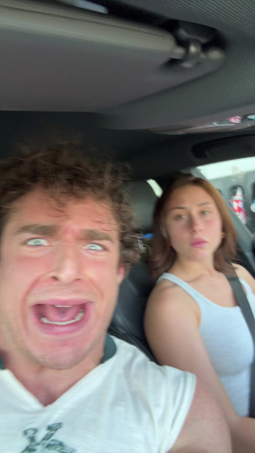 @leospollii
