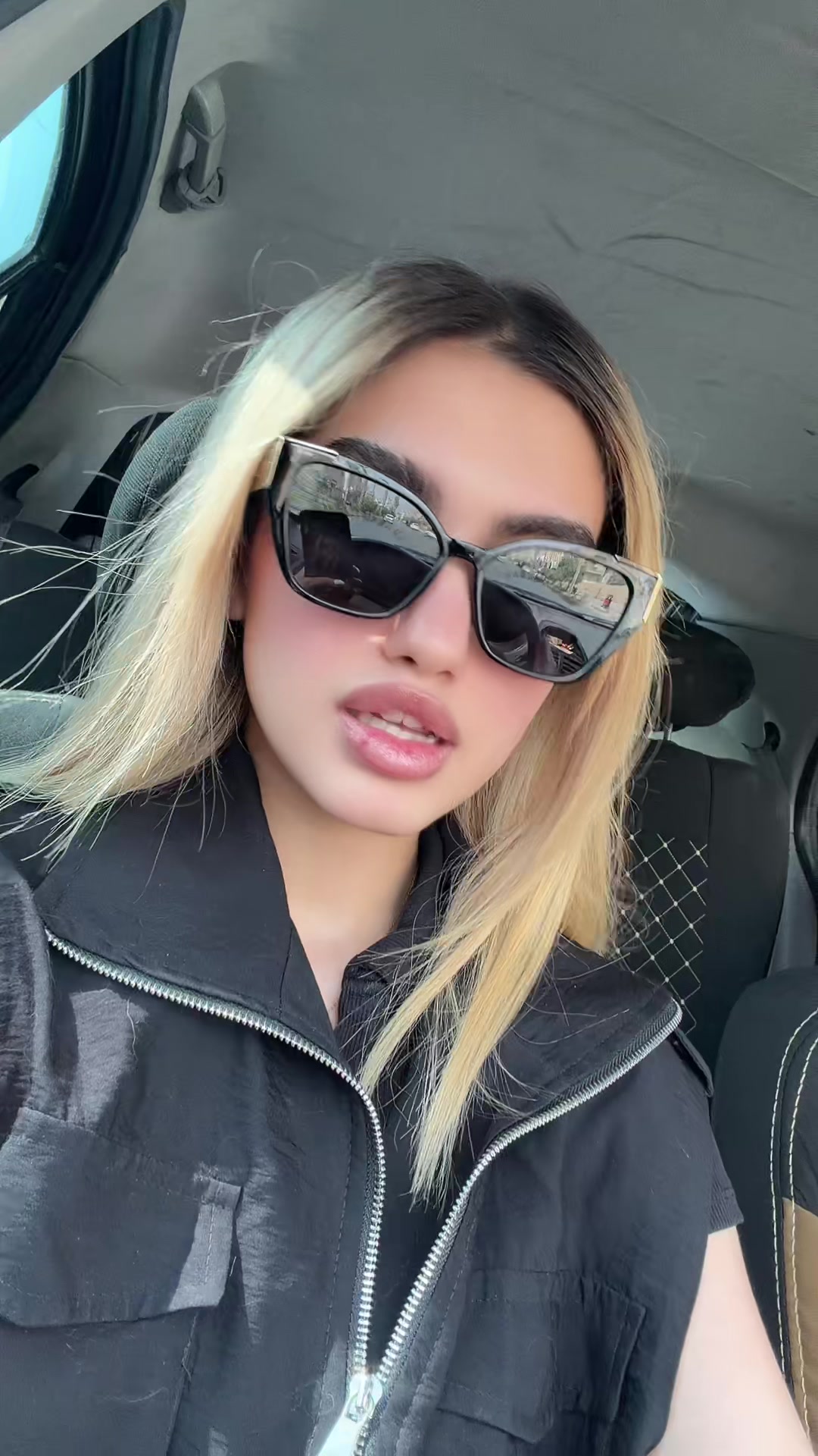 @elenahmadi1