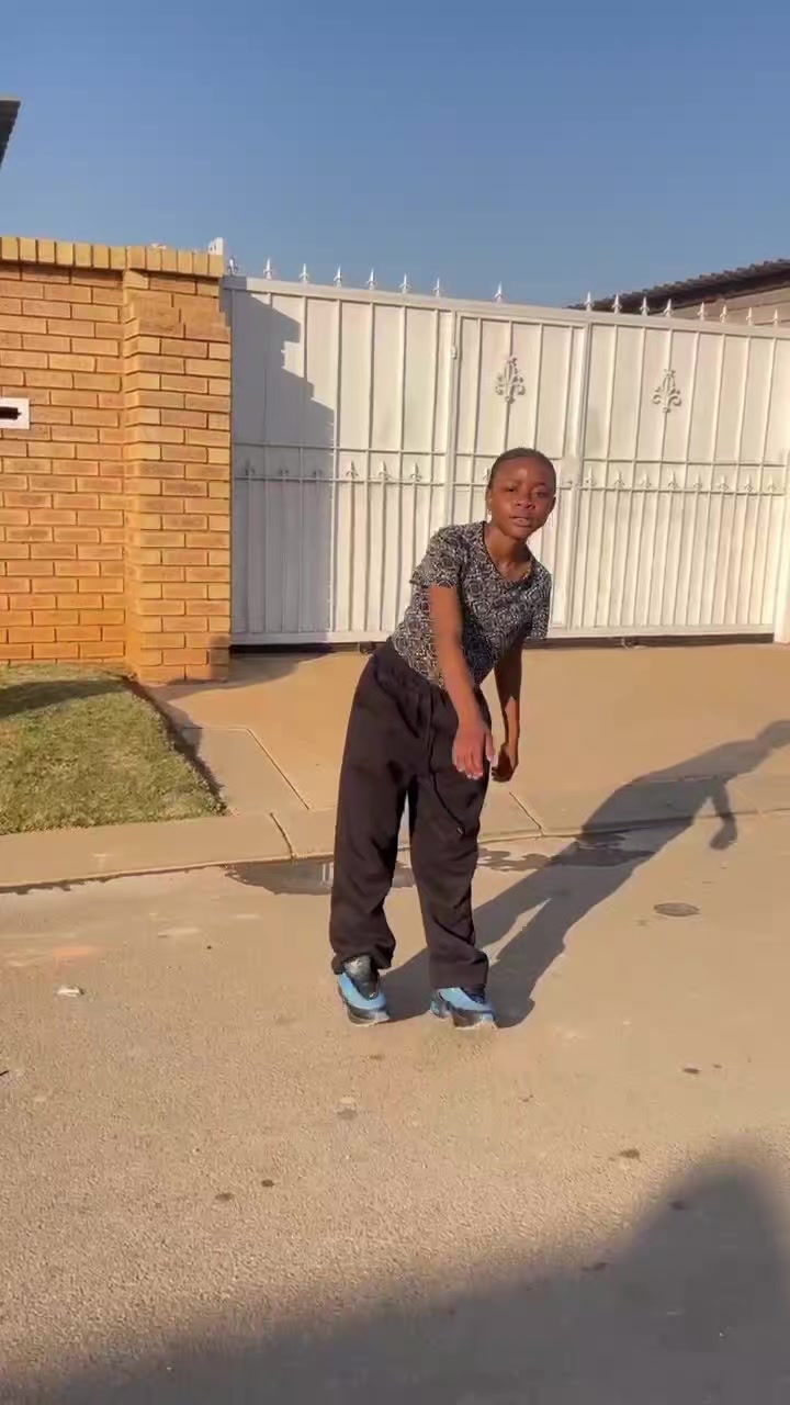 @Fefe Masigo🇿🇦