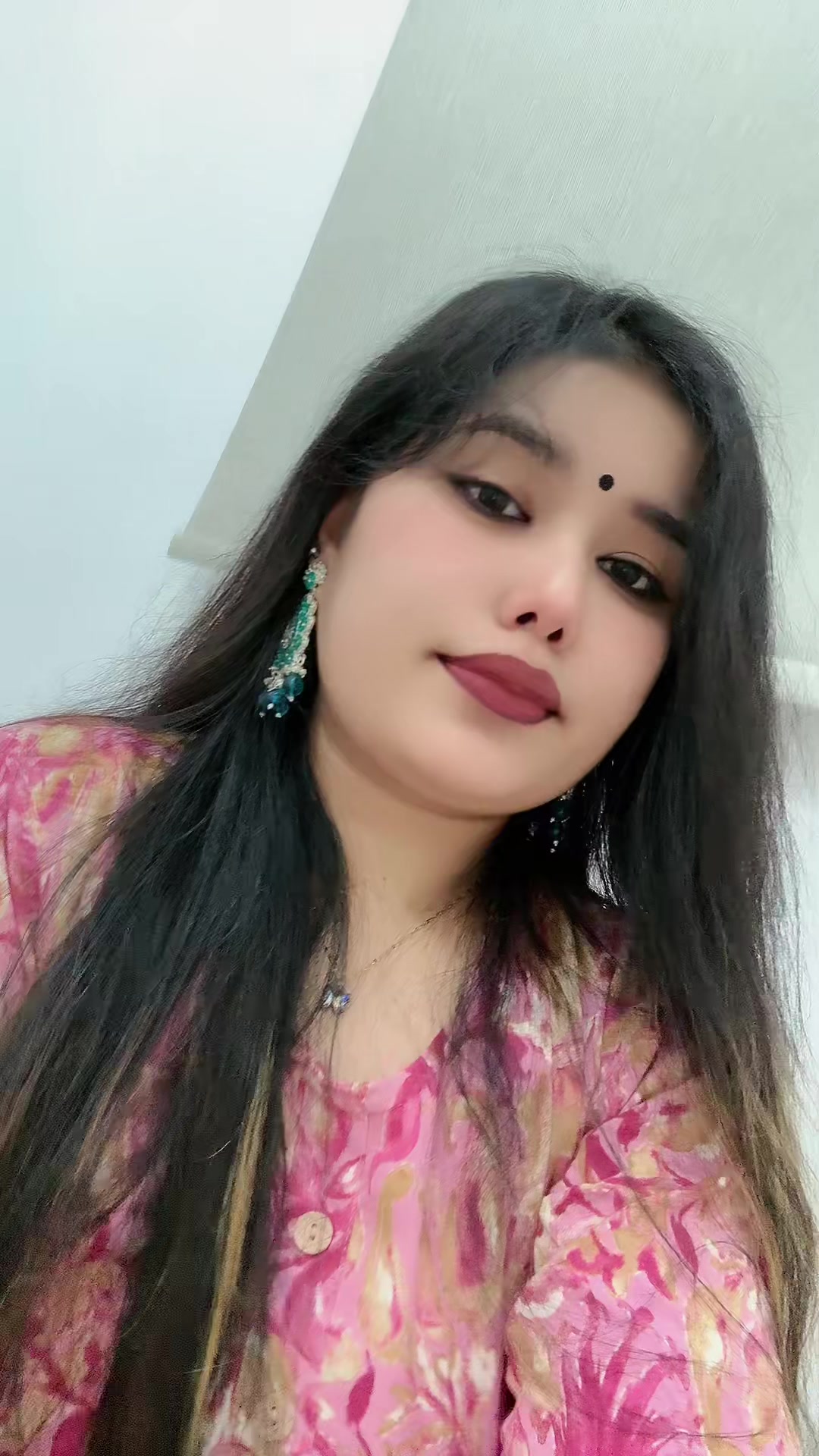 @❣️Simple Girl ❣️