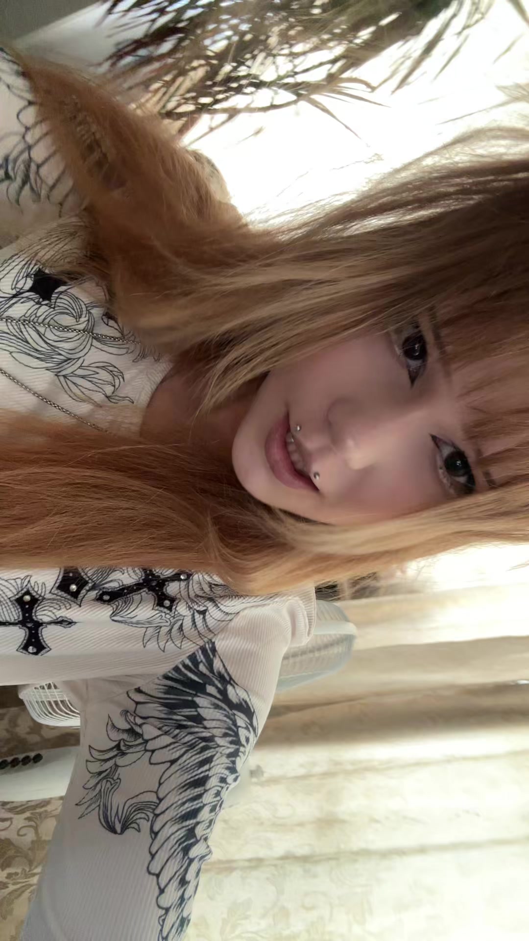 @мила