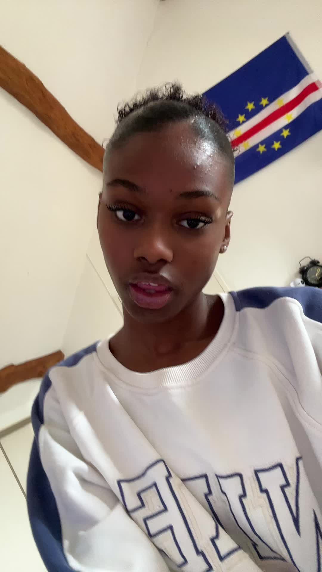 @Lin2say 🇨🇻