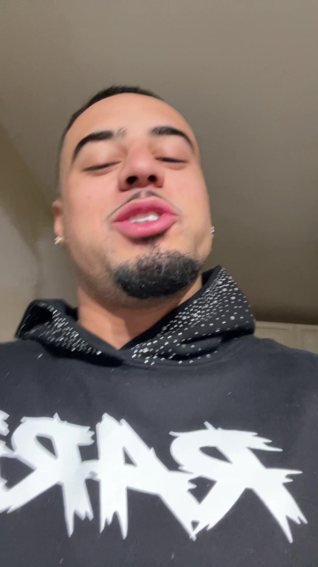 @urgirlsfavlightskin
