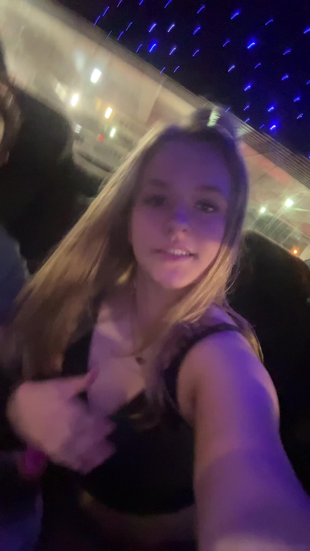 @Mads🏄♀️