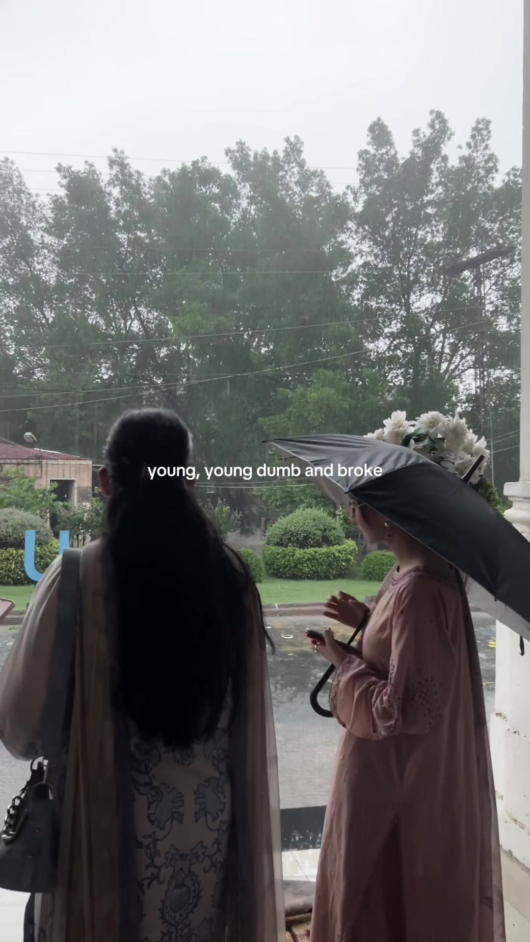 @yumna🌷