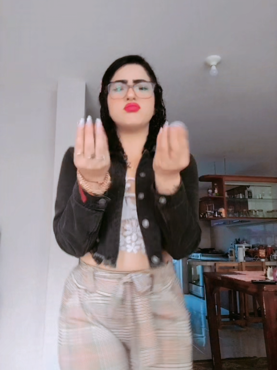 @RaQueliita GarZon