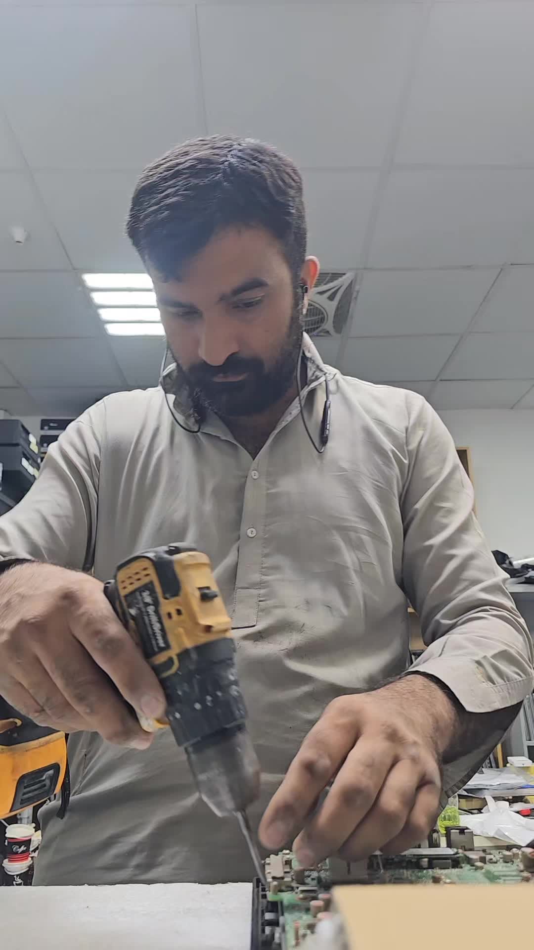 @یوسف ملک