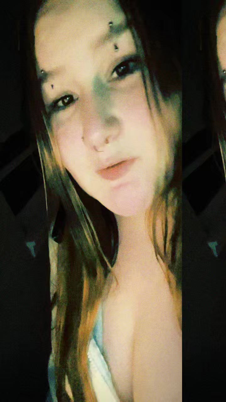 @yourlocalweird_madie01