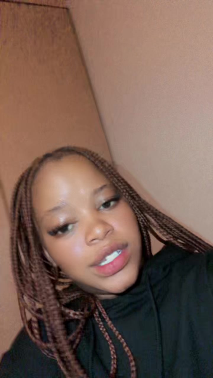 @MphoMokoena