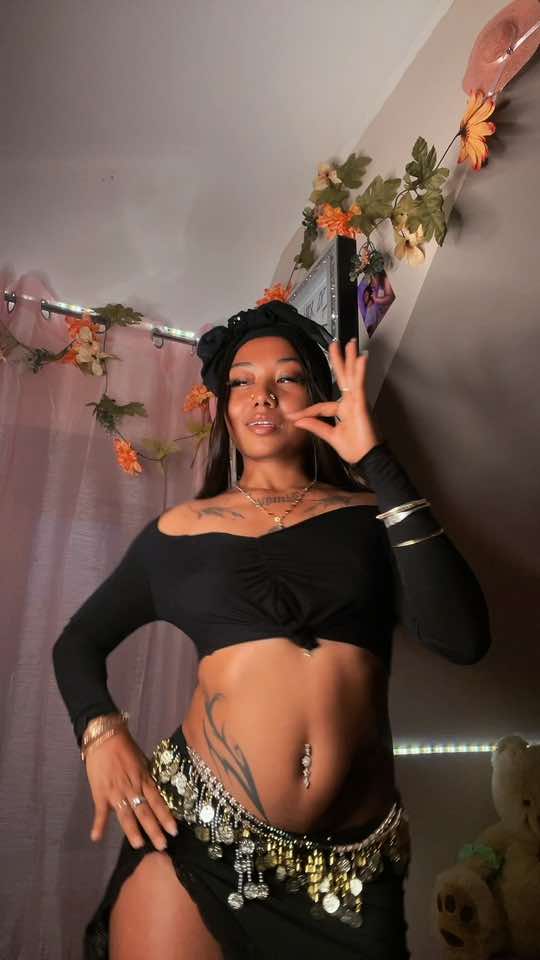 @𝕭𝖔𝖓𝖓𝖎𝖊 𝕴𝖘𝕸𝖊 ✨🇲🇬