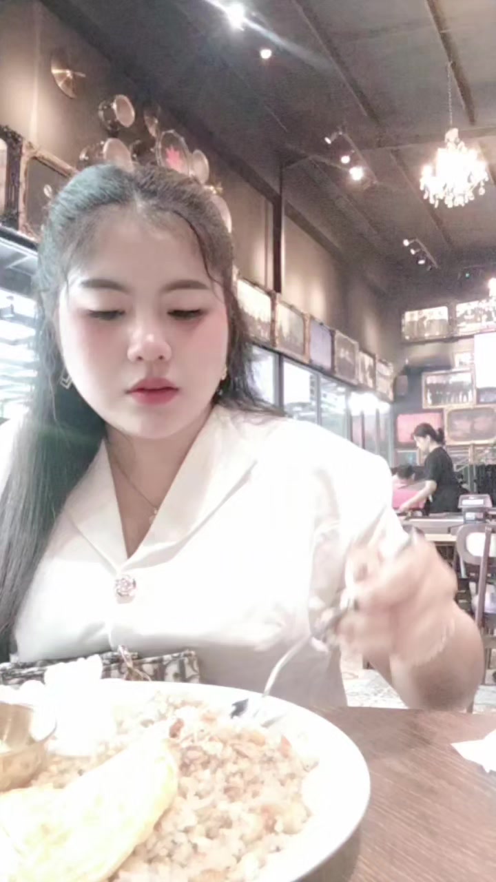 @Vikha230