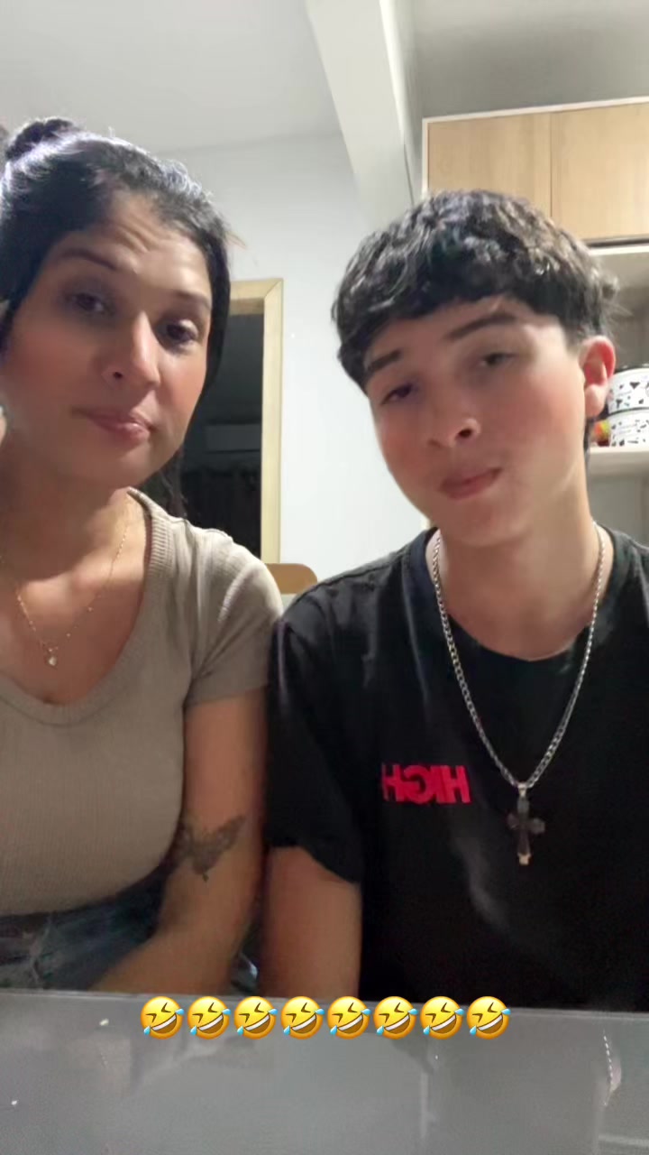 @Fam&iacute;lia da Com&eacute;dia💙