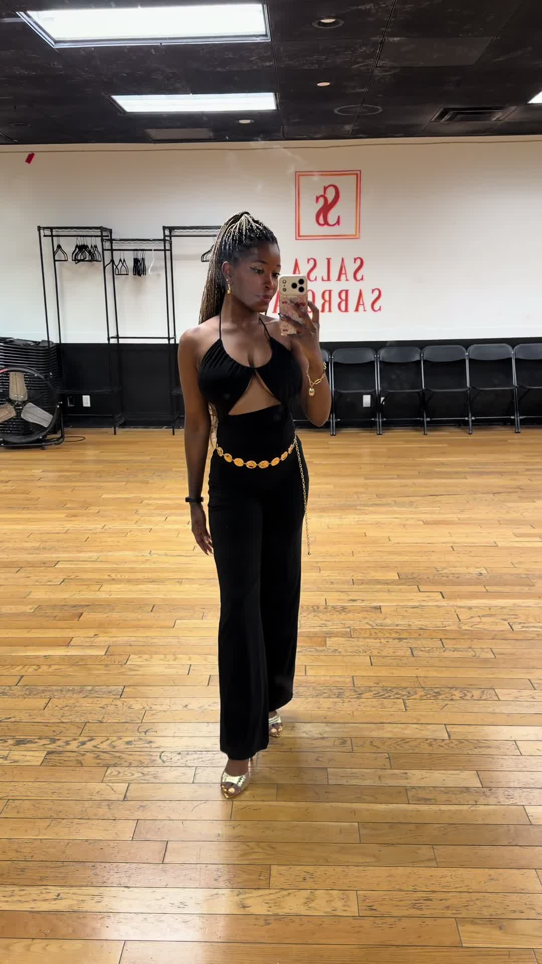 @Dinalabell_