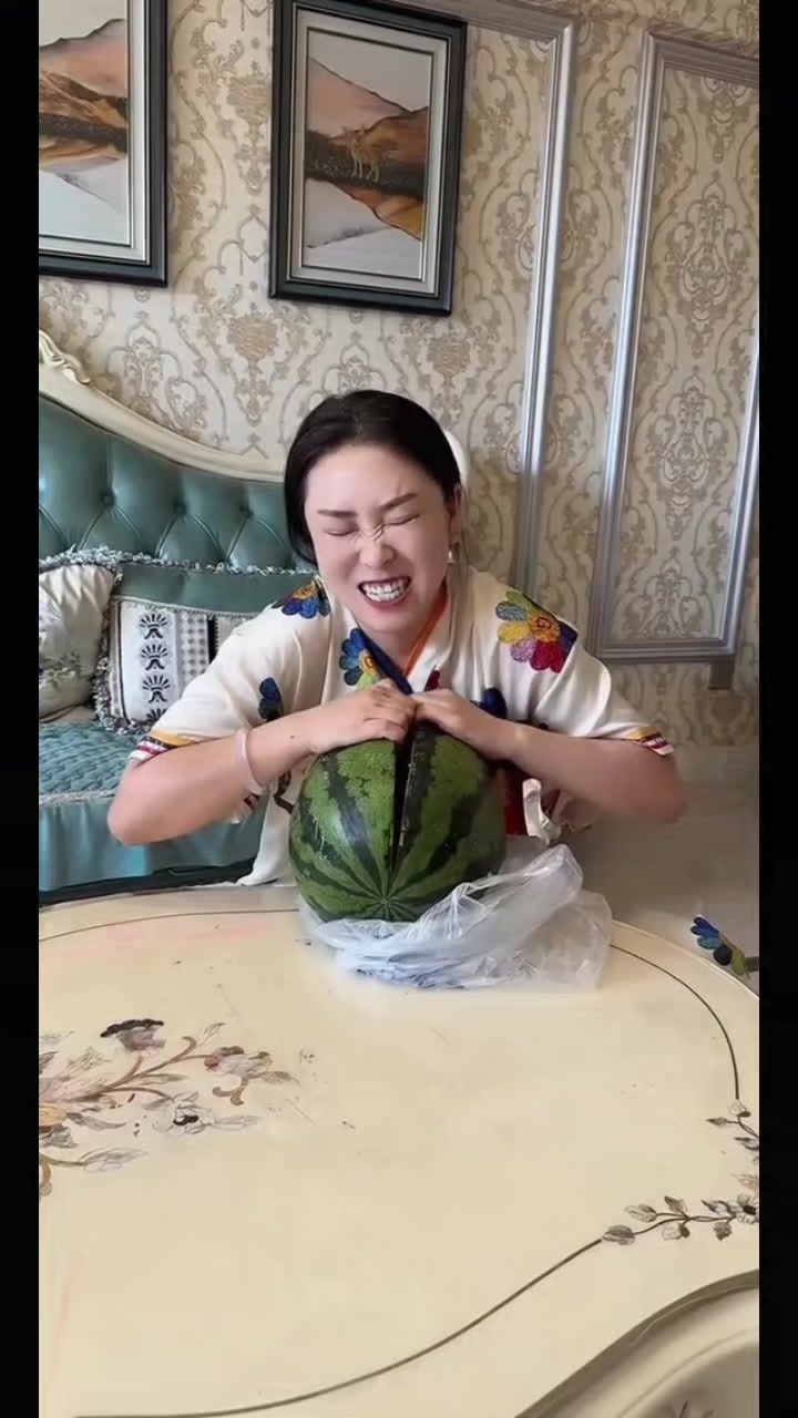 @Bony
