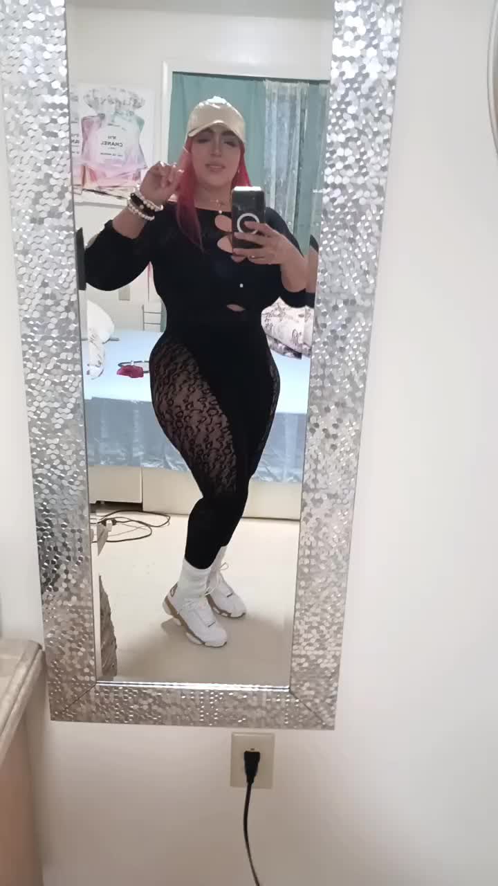 @Lacintron03