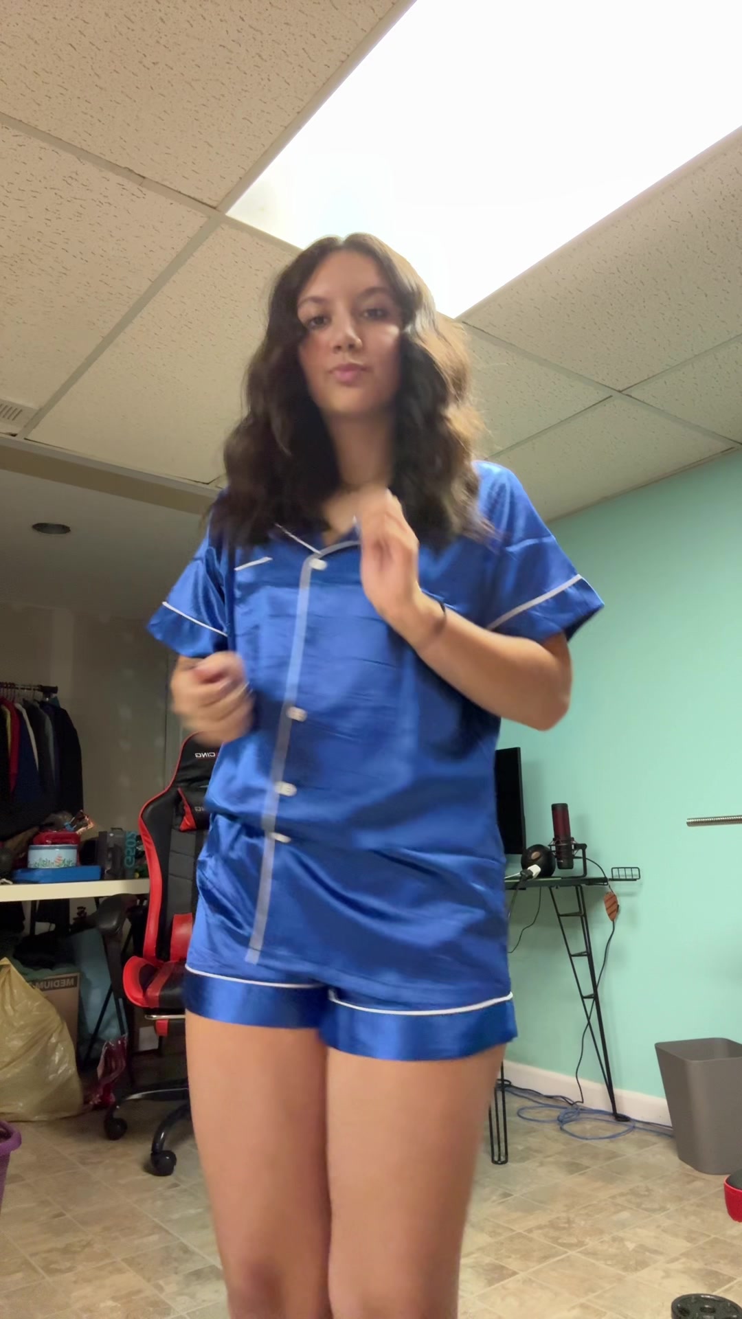 @😛🤗🤠