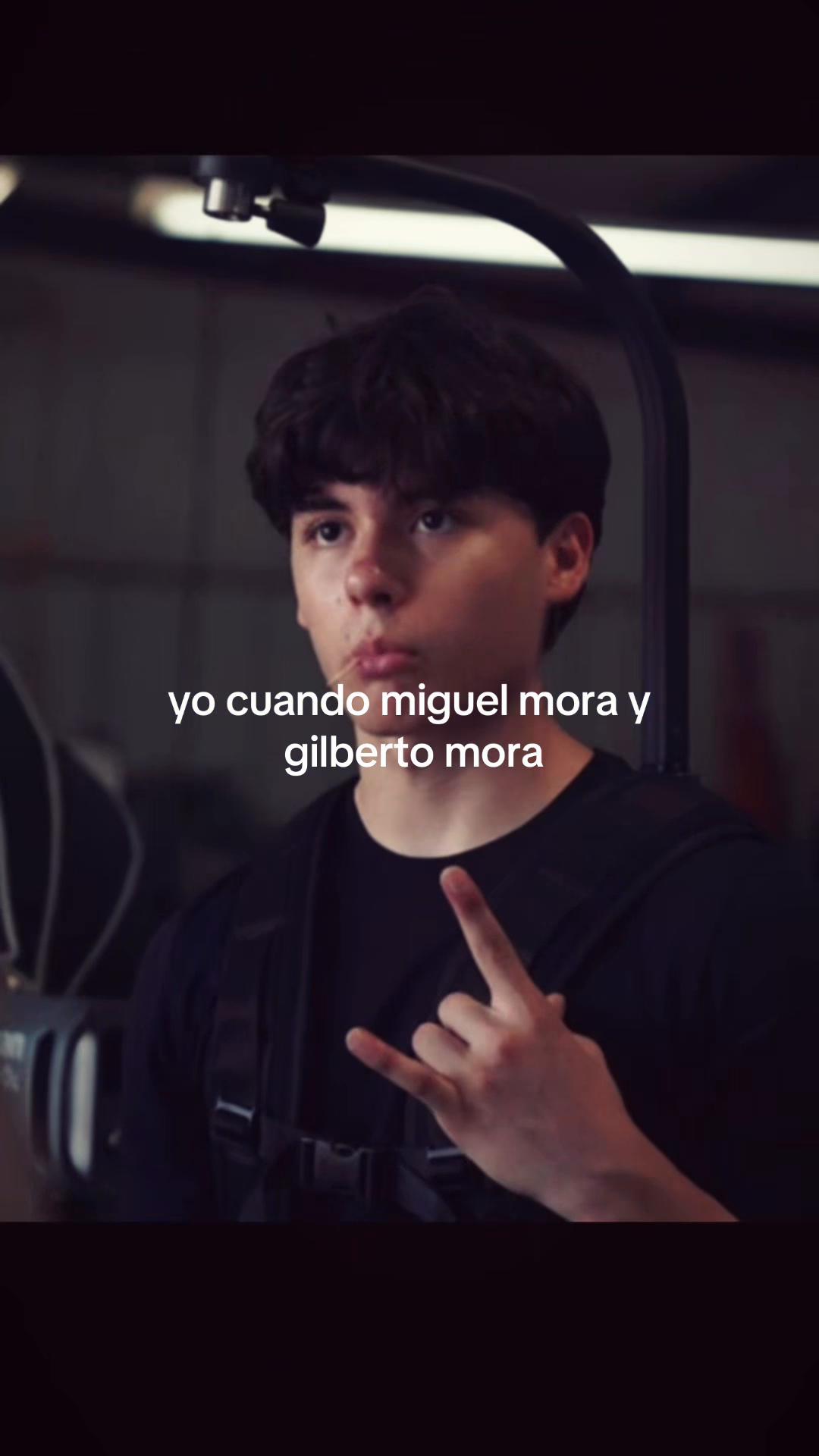 @￴ ￴