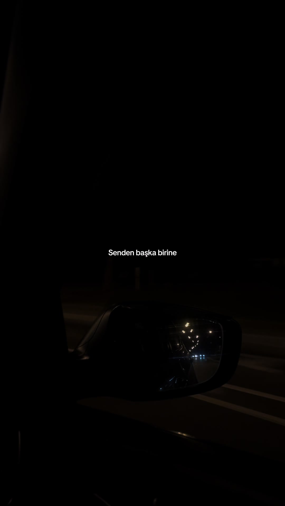 @𝓨.