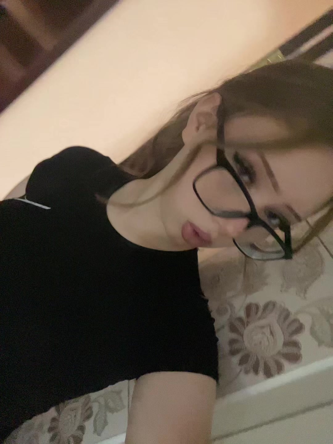 @варя