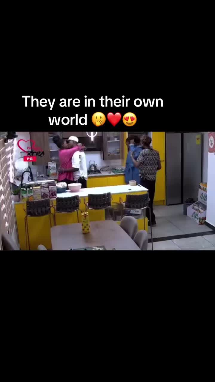 @oheneba_x_ewurama