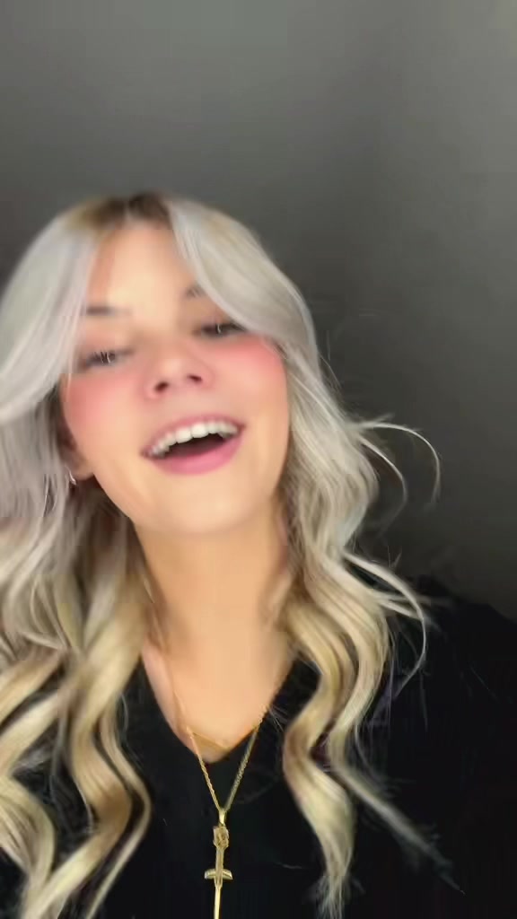 @caitlintizard
