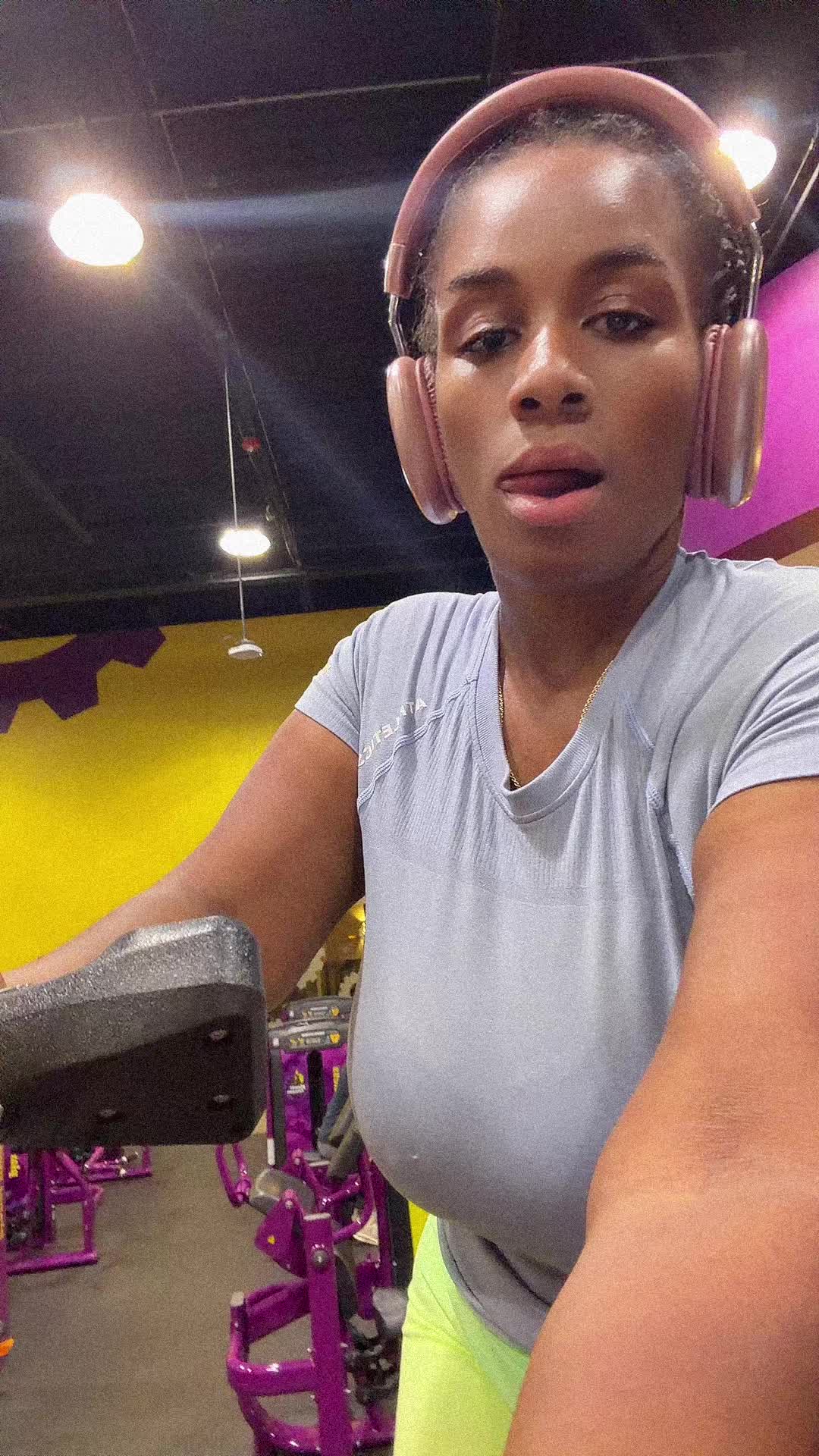 @Desire Carter| Entrepreneur